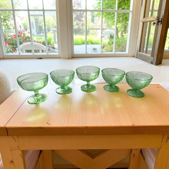 Vintage Green Depression Glass Dessert Bowls, Mixed Patterns, Set of 5 - Picture 1 of 8